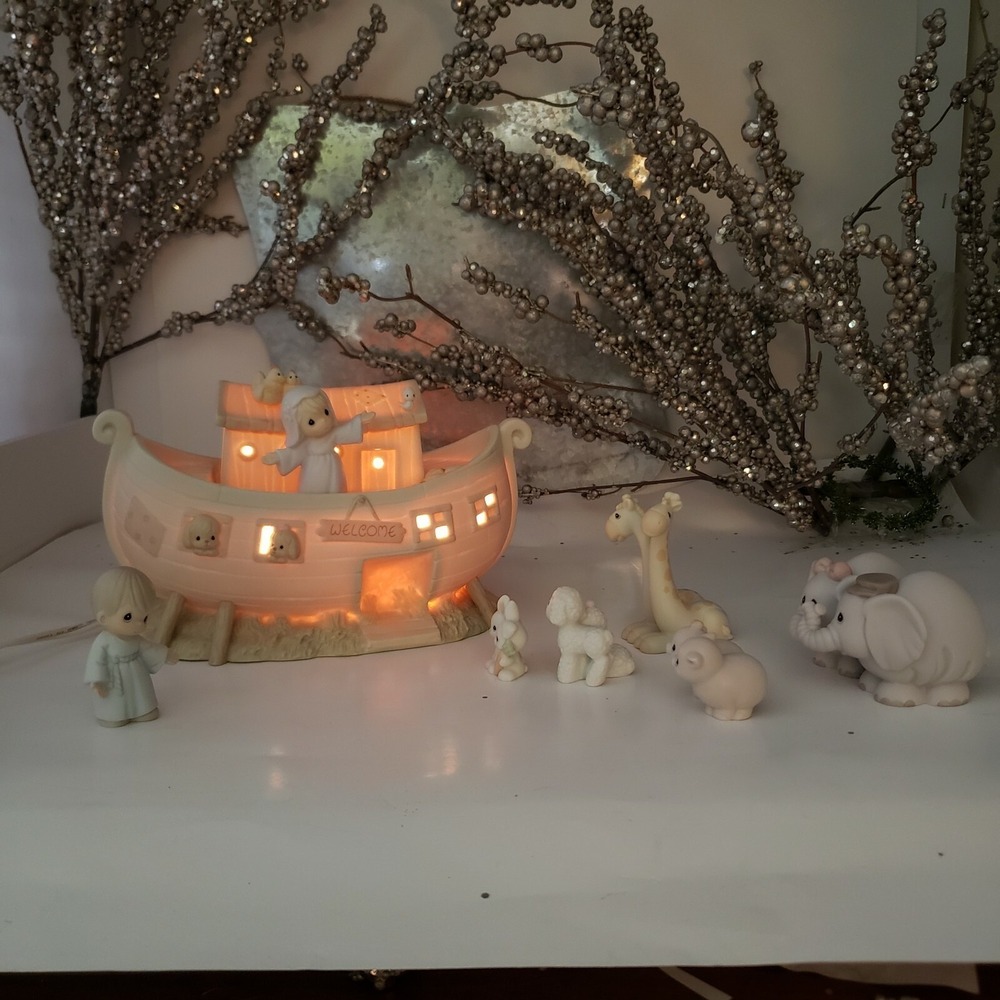 Enesco MOMENTS NOAHS ARK TWO BY TWO COLLECTIBLE WITH PIG AND SHEEP Baby's Room